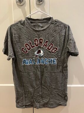 NHL Colorado Avalanche Gray Graphic Tee